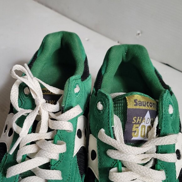 Athletic_Shoes